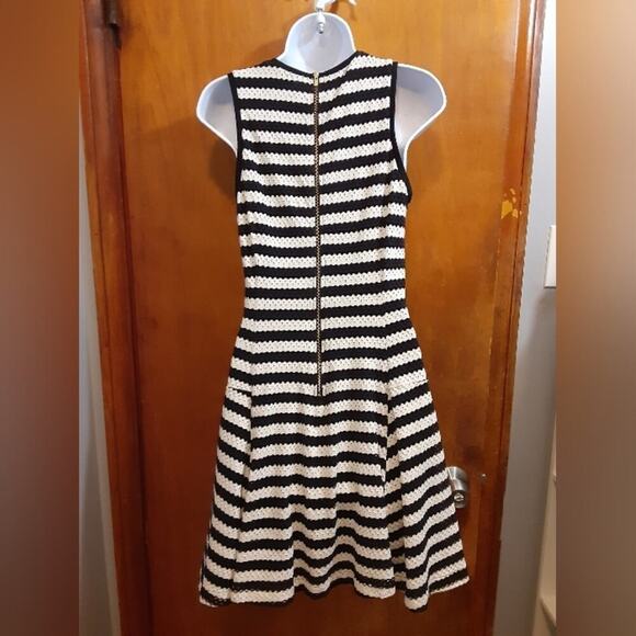 Banana Republic Women's Dress - Picture 3 of 5